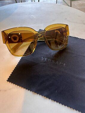 SALE! NEW Versace VE2261 100284 Havana Light Violet Square Unisex Sunglasses Versace VE2261 100284 Havana / Light Violet Rectangle  main image 4